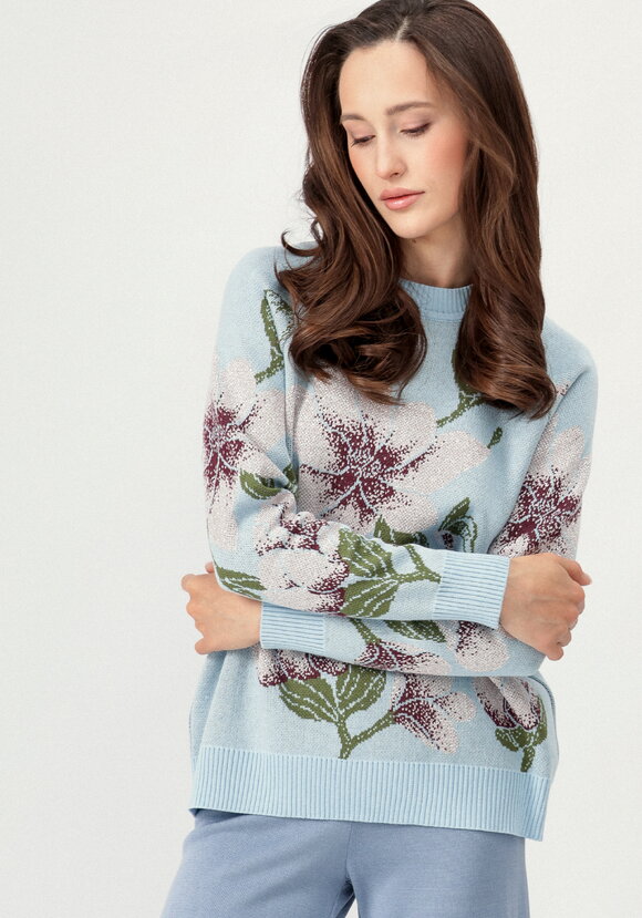 Джемпер с нежным цветочным орнаментом шир.  580, рис. 14