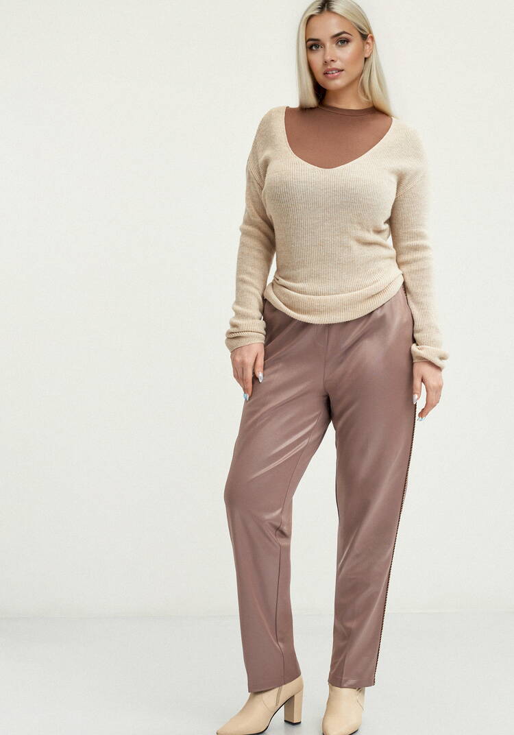 Брюки прямые с кантами по бокам шир.  750, рис. 22