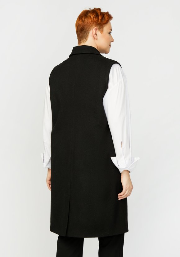 Жилет с декоративными пуговицами шир.  580, рис. 4