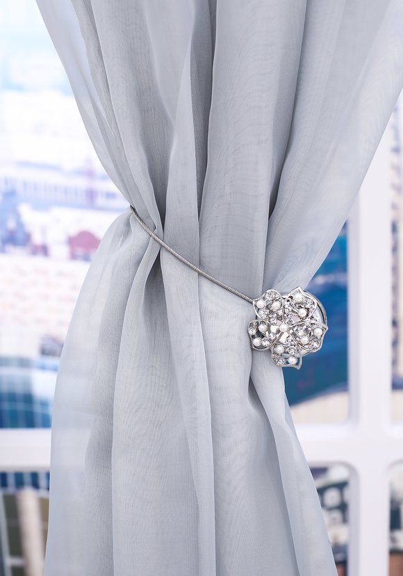 Подхват на магните Серебряный цветок шир.  580, рис. 1