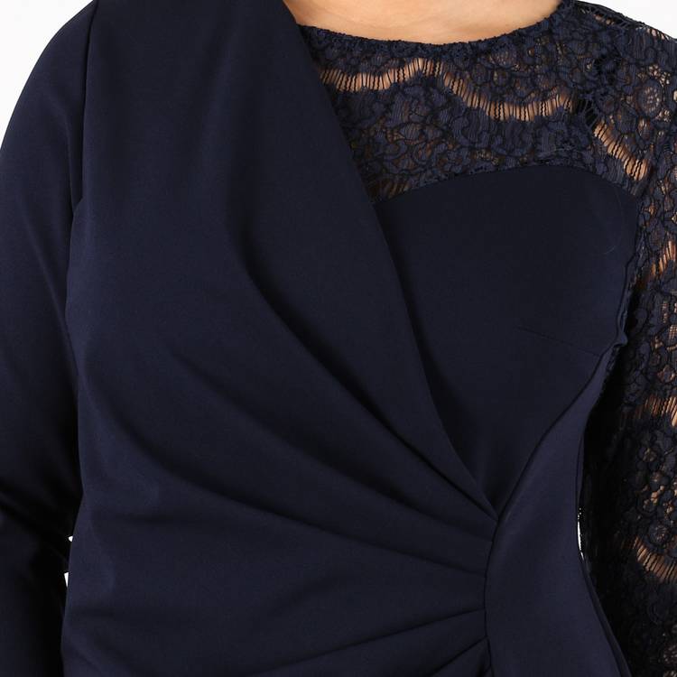 Платье оригинального кроя с гипюровым рукавом шир.  750, рис. 14