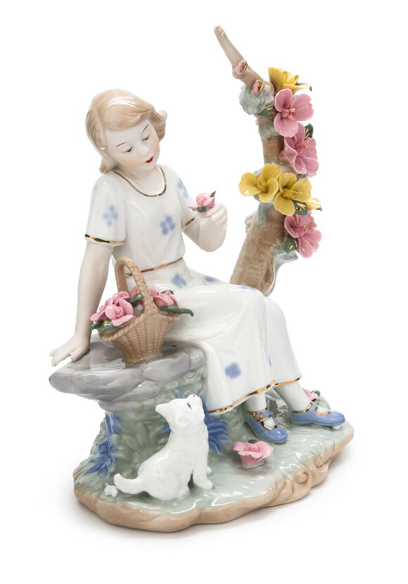 Статуэтка Девочка с котенком шир.  580, рис. 2