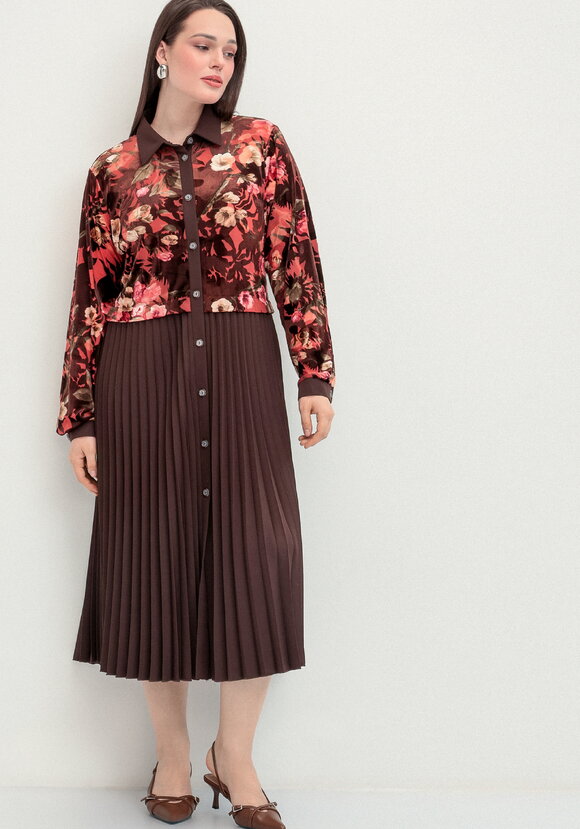 Платье с отрезной кокеткой и юбкой плиссе шир.  580, рис. 19