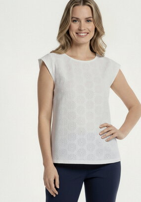 Блуза из шитья с коротким рукавoм