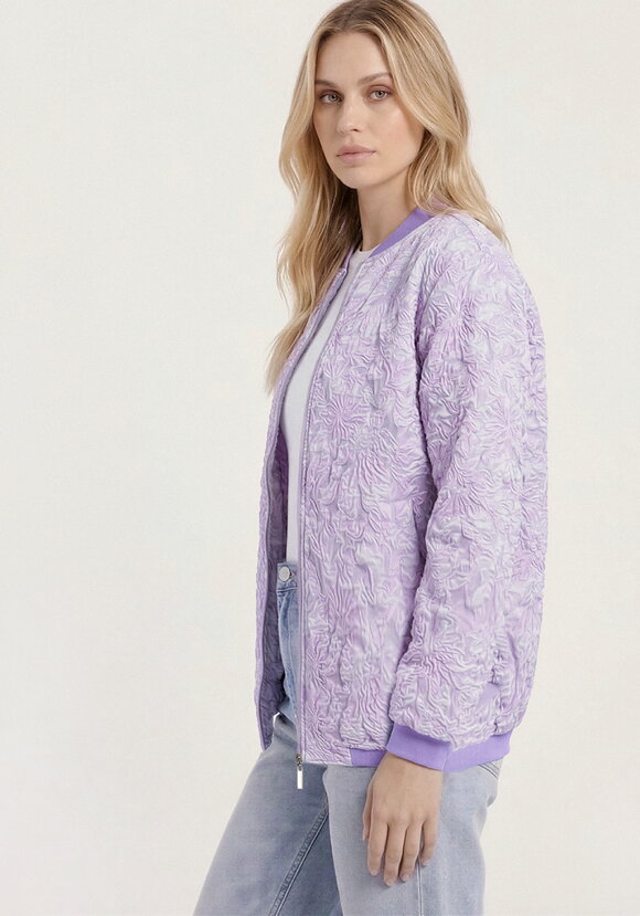 Бомбер из ткани с жаккардовым узором шир.  580, рис. 9