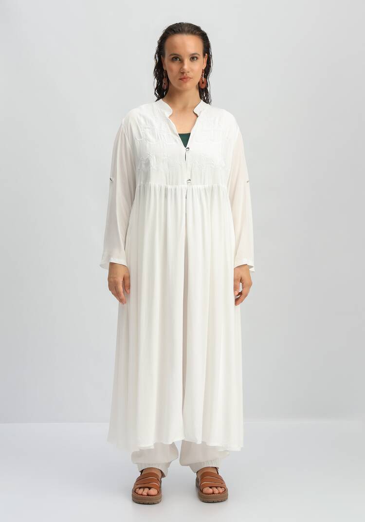 Рубашка удлиненная с вышивкой на кокетке шир.  750, рис. 33