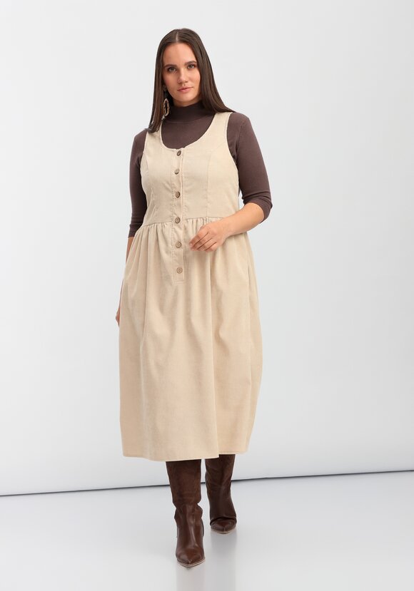 Сарафан из вельвета на пуговицах шир.  580, рис. 16