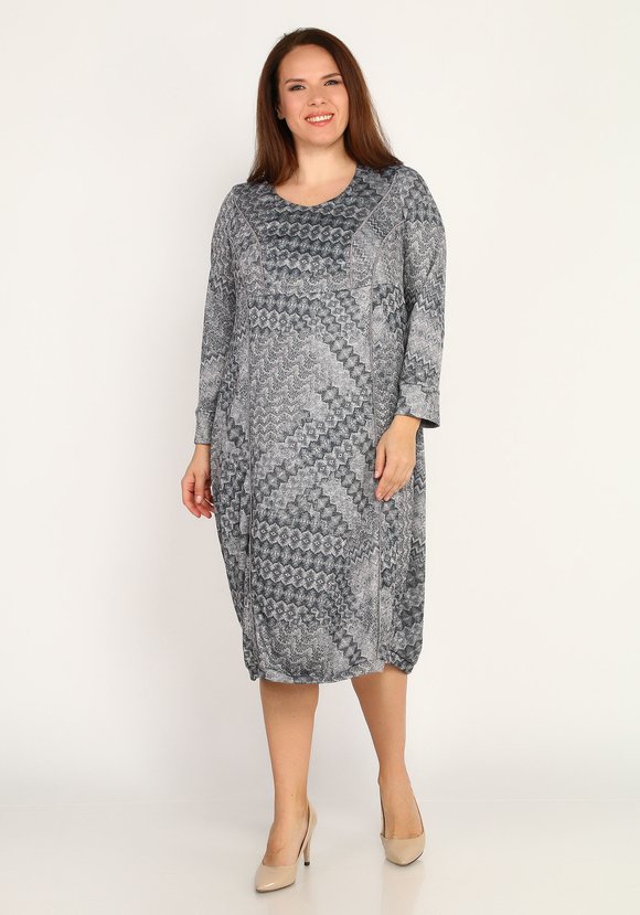 Платье с рельефами шир.  580, рис. 1