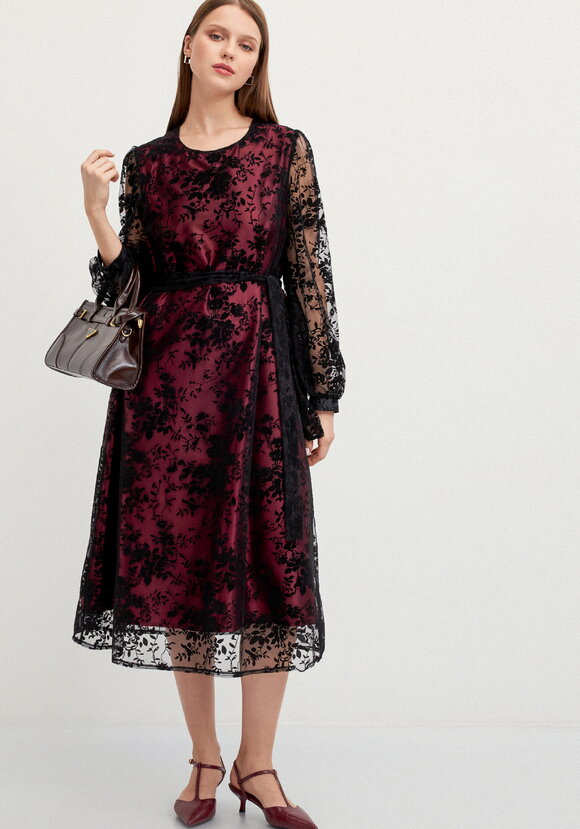 Платье из бархата свободного кроя шир.  580, рис. 17