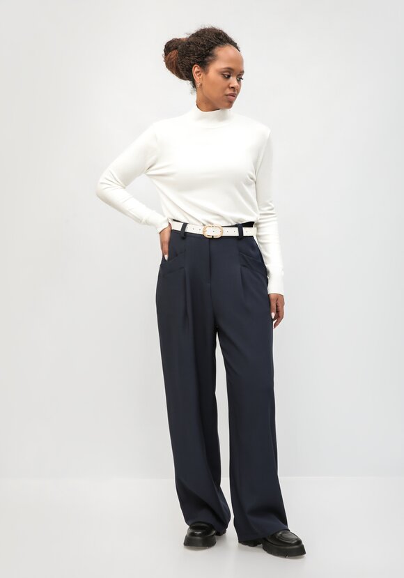 Брюки из натуральной смесовой ткани шир.  580, рис. 2