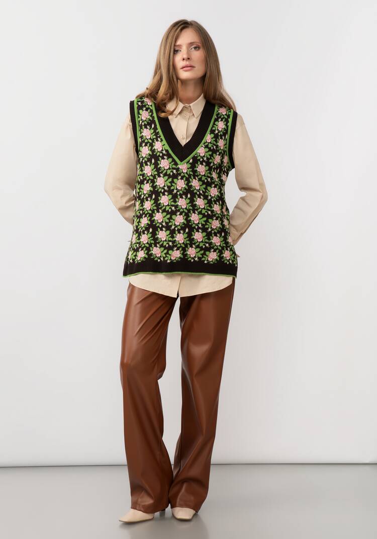 Жилет женский с цветочным рисунком шир.  750, рис. 9