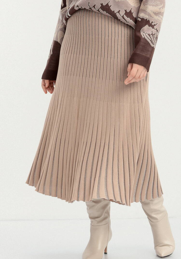 Юбка фактурная в вертикальную полоску шир.  750, рис. 12