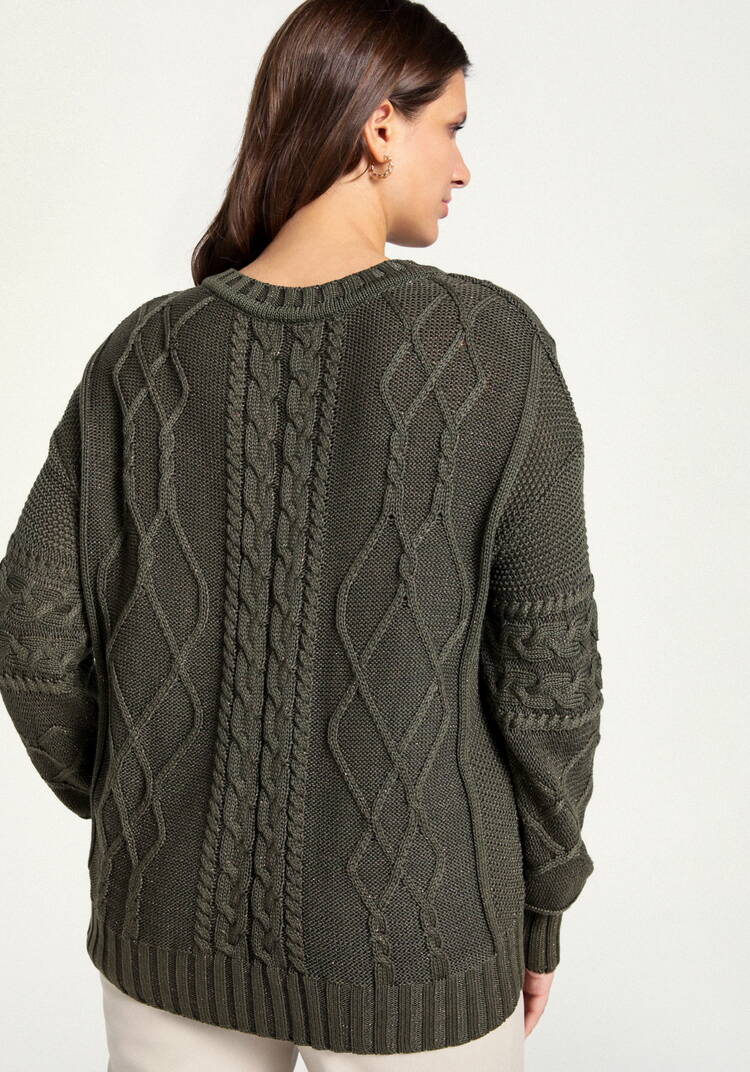 Джемпер с V-образным вырезом и косами шир.  750, рис. 29