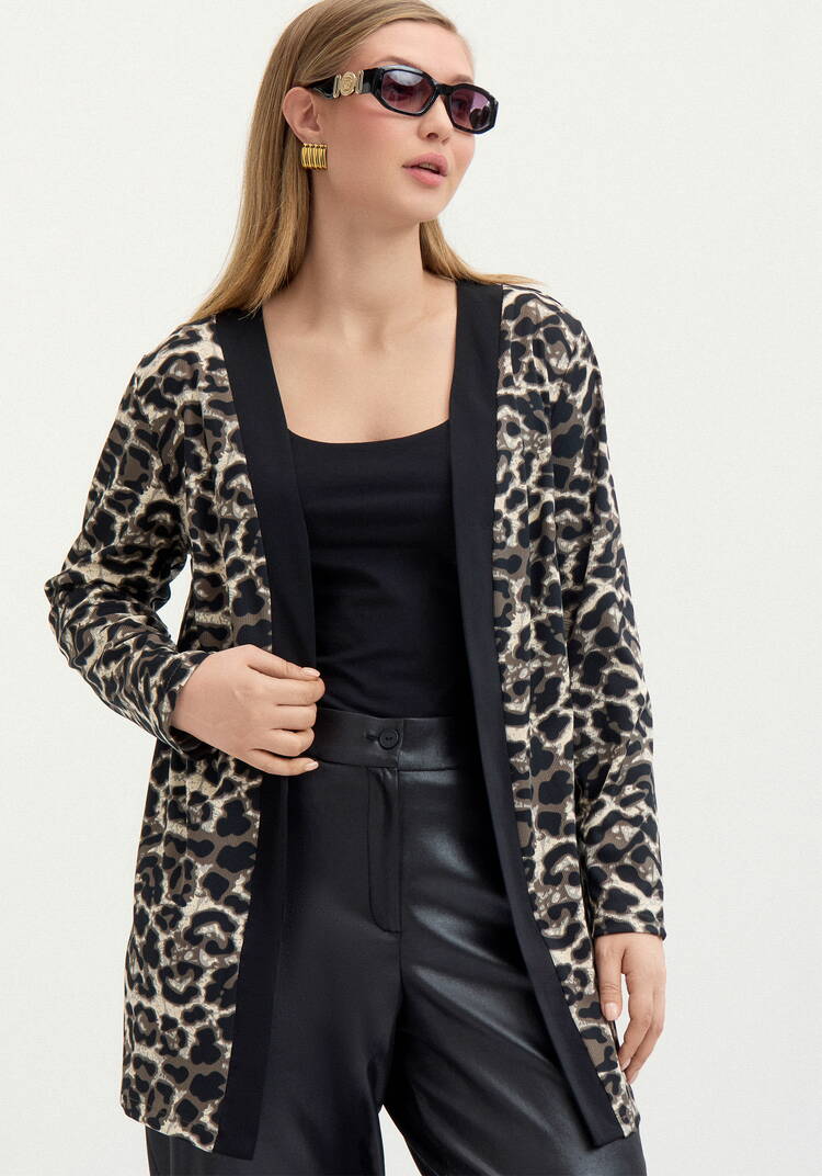 Кардиган с анималистичным пpинтом шир.  750, рис. 1