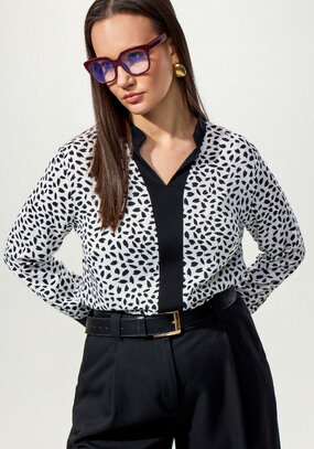 Рубашка с контрастными вставками