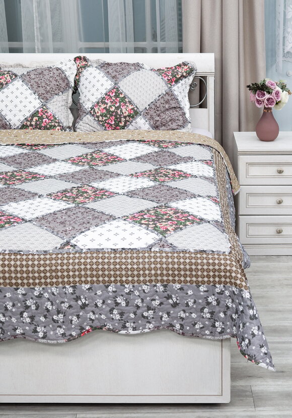 Покрывало с наволочками Печворк шир.  580, рис. 31