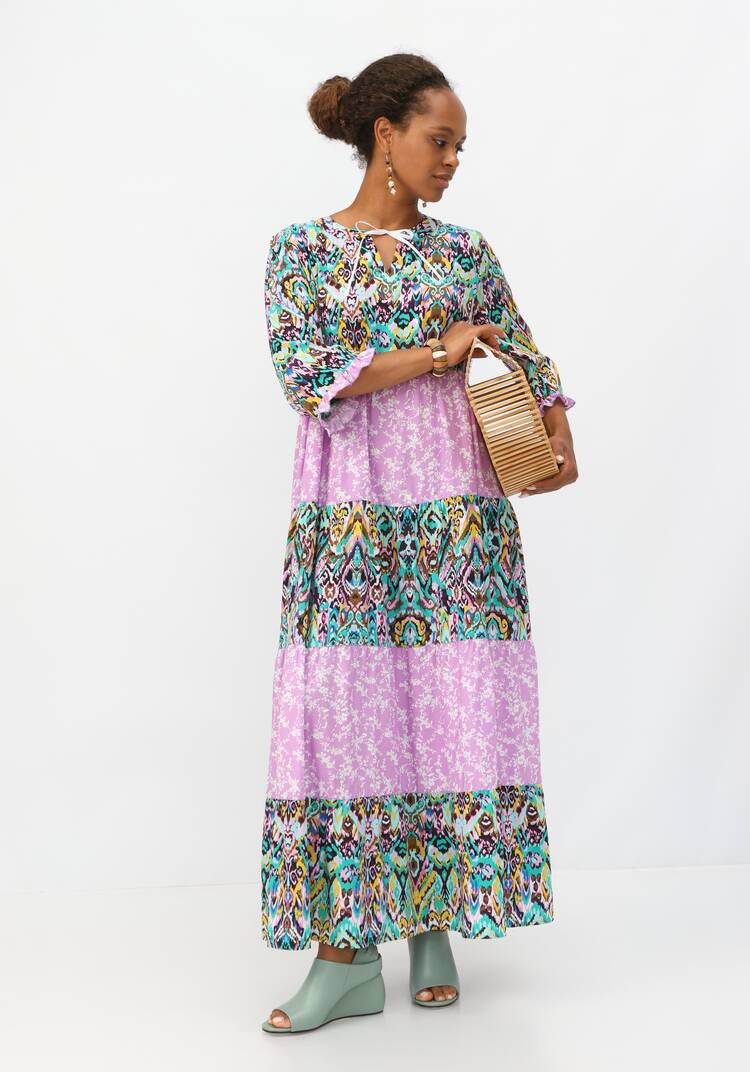 Платье с ярусами и комбинированным принтом шир.  750, рис. 32