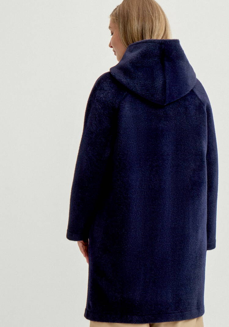 Жакет пушистый с капюшоном на пуговицах шир.  750, рис. 13