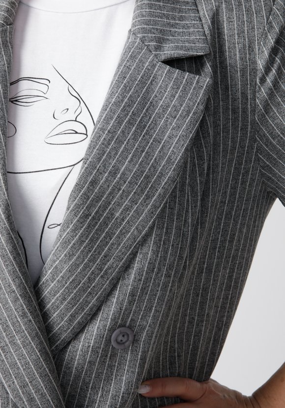 Жакет двубортный с карманами шир.  580, рис. 4