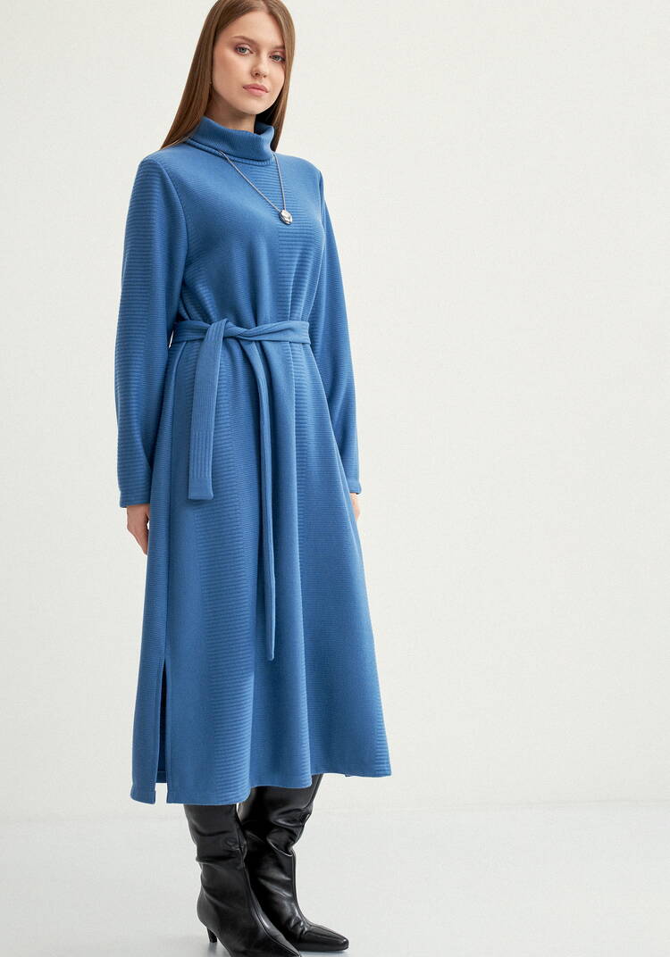 Платье с высоким горлом,прямое трикотажное шир.  750, рис. 18