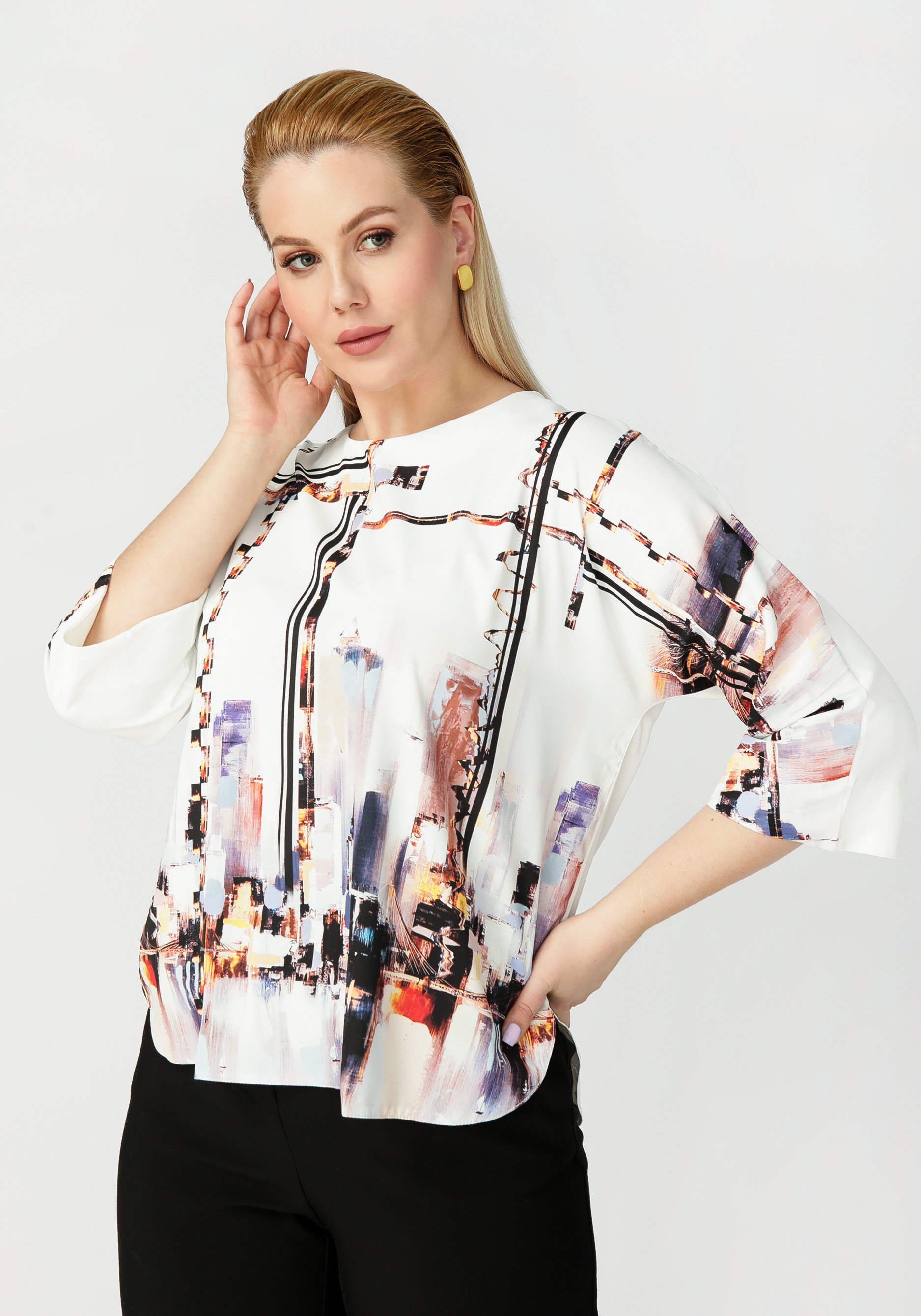 Блуза с принтом "Амелия", цвет белый, размер 56 - фото 1