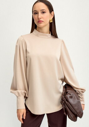 Блуза шелковая с пуговицами на вороте