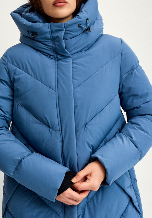 Пуховик стеганый свободного кроя с капюшоном шир.  580, рис. 27