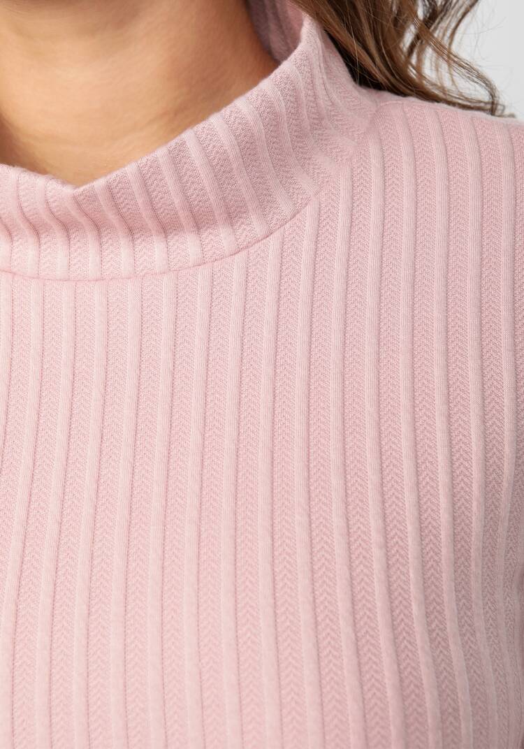 Водолазка с декором на рукавах шир.  750, рис. 6