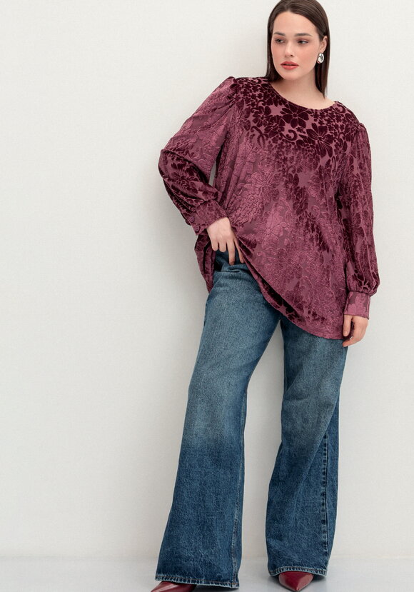 Блуза с цветами из бархата шир.  580, рис. 2