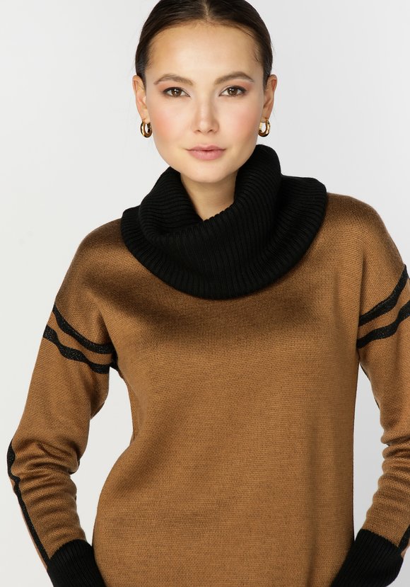 Платье прямого силуэта с контрастной отделкой шир.  580, рис. 7