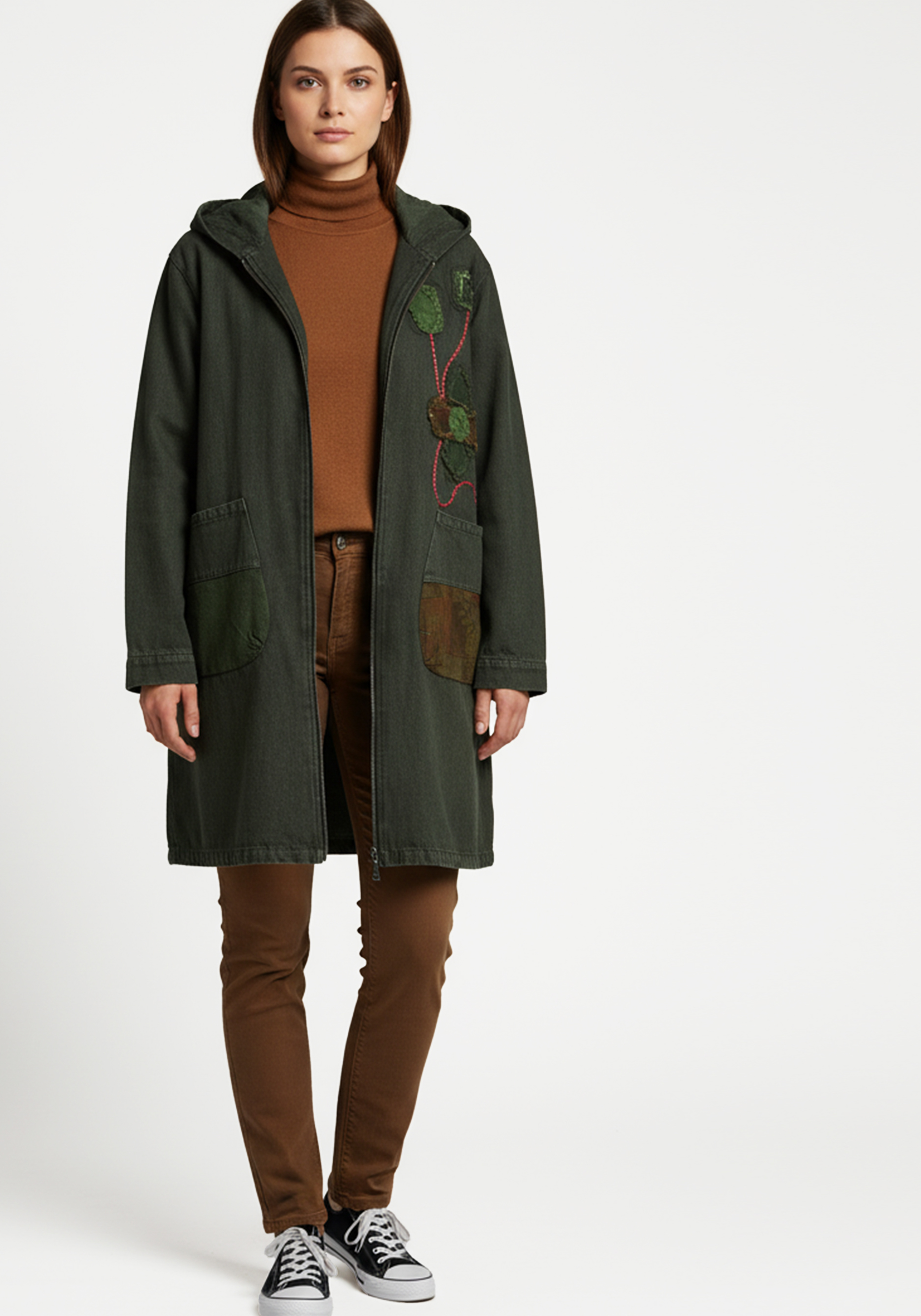 Куртка джинсовая с нашивками 7999₽