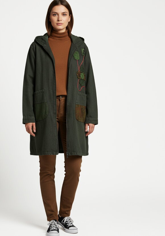 Куртка джинсовая с нашивками шир.  580, рис. 7