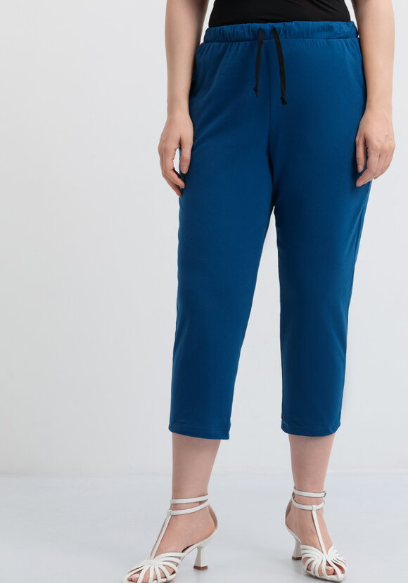 Бриджи трикотажные с поясом на кулиске шир.  580, рис. 19