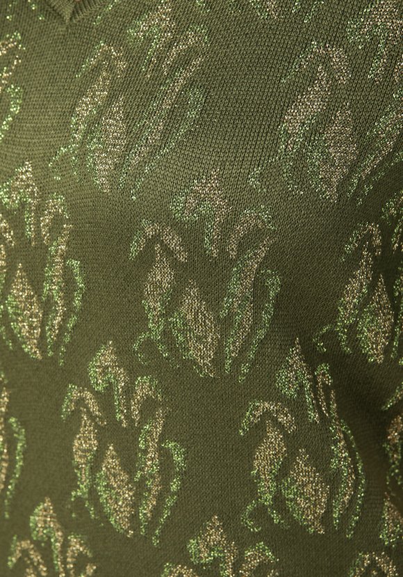 Платье с V-образным вырезом шир.  580, рис. 10