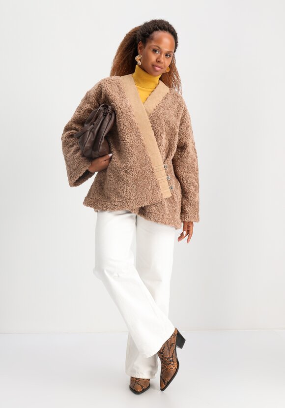 Кардиган из меховой ткани шир.  580, рис. 8