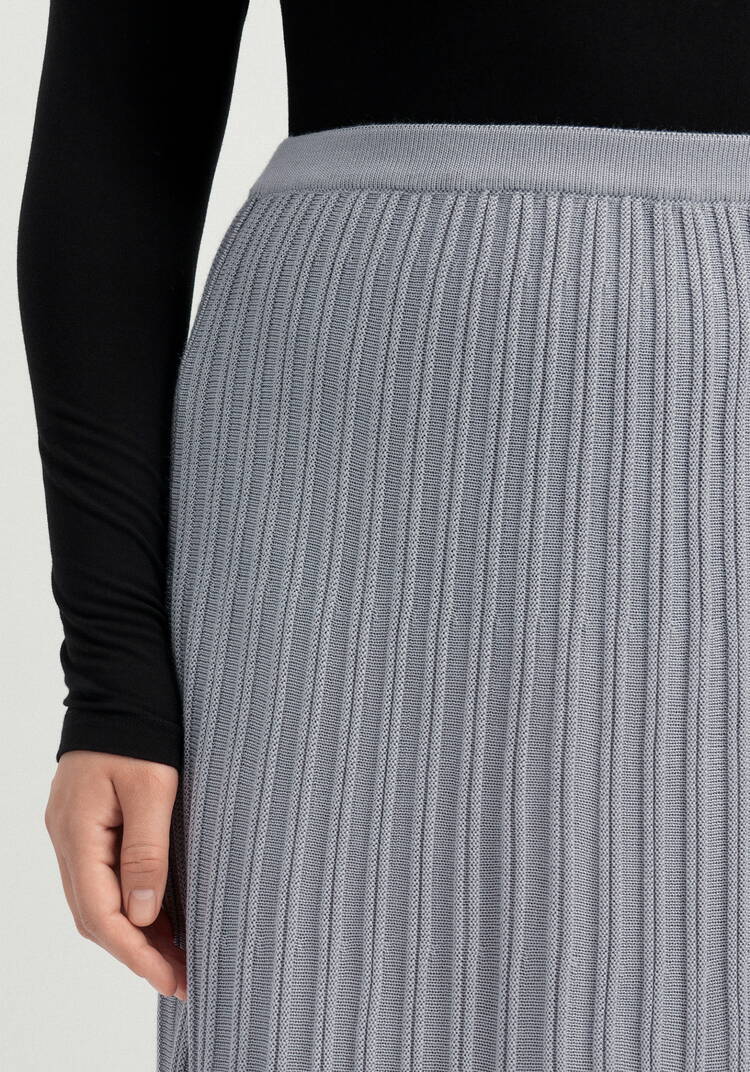 Юбка A-образного силуэта с имитацией плиссе шир.  750, рис. 21