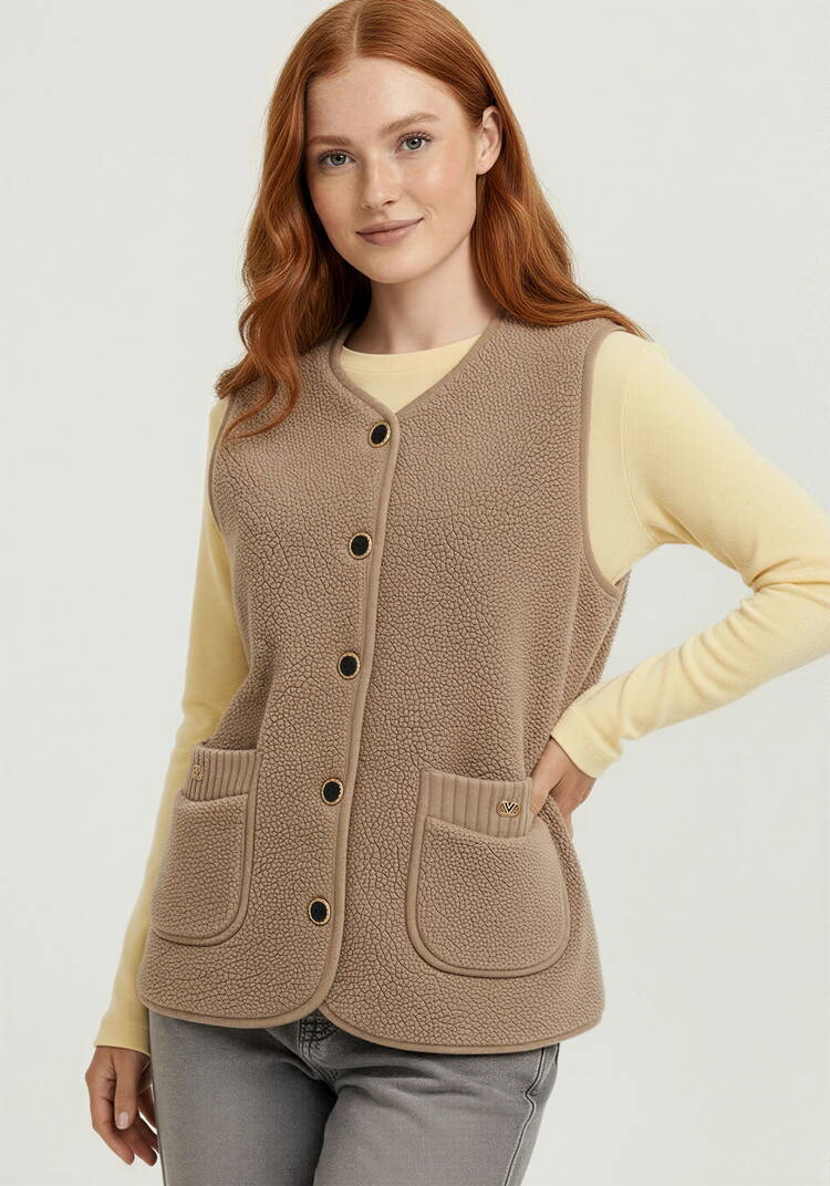 Жилет удлинённый из искусственного меха шир.  750, рис. 8