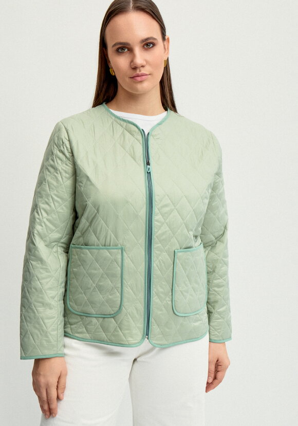 Куртка демисезонная с накладными карманами шир.  580, рис. 26