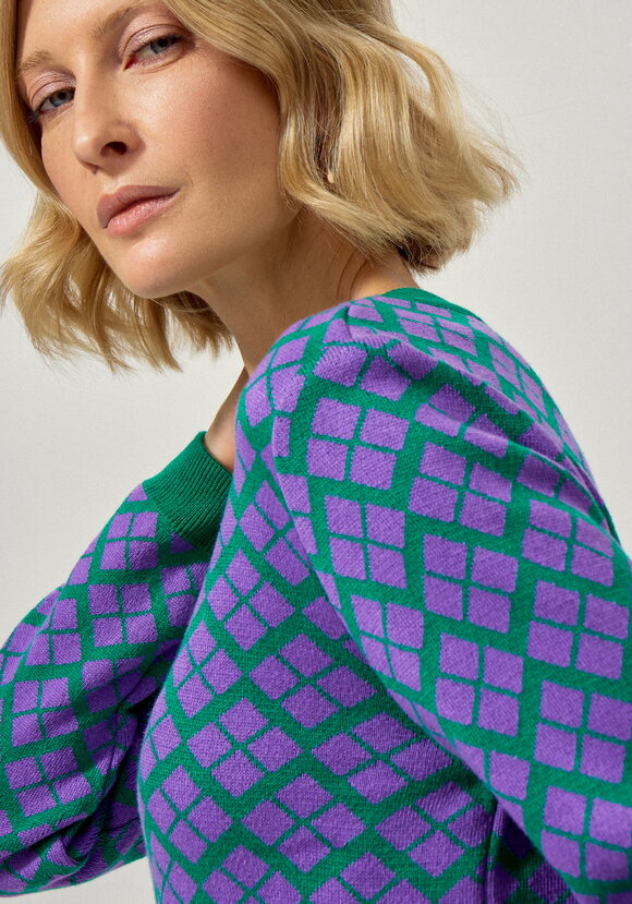 Джемпер женский с V-образным вырезом шир.  580, рис. 19