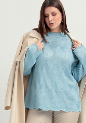 Джемпер с волнообразным краем и рисунком ромб