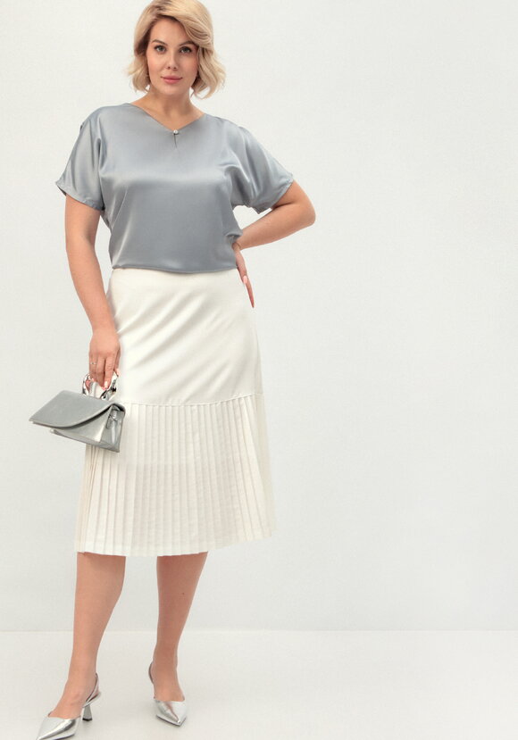 Блуза шелковая с V-образным вырезом шир.  580, рис. 33