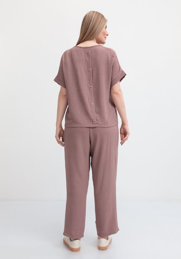 Костюм элегантный с брюками шир.  580, рис. 11