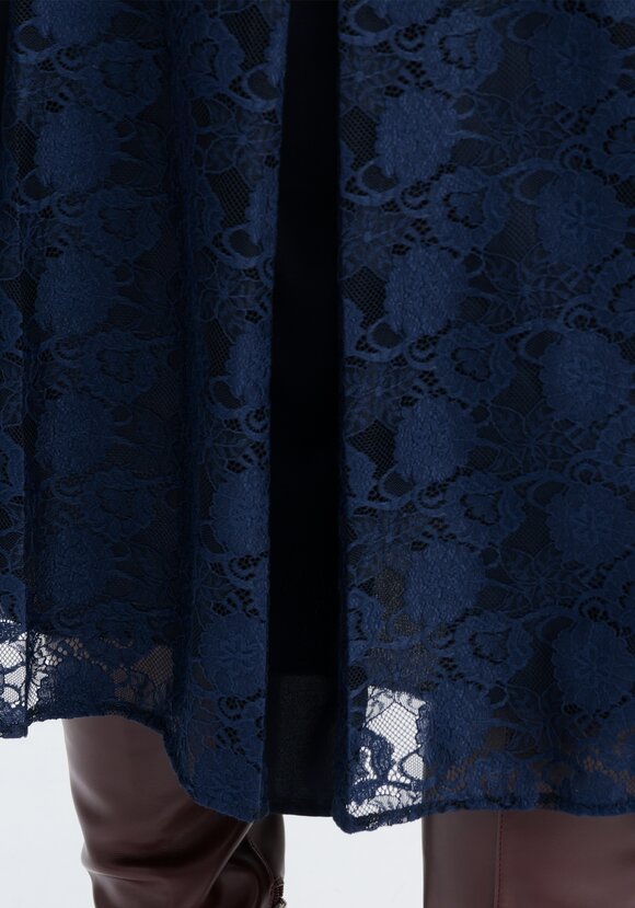 Платье с комбинированными складками на юбке шир.  580, рис. 18