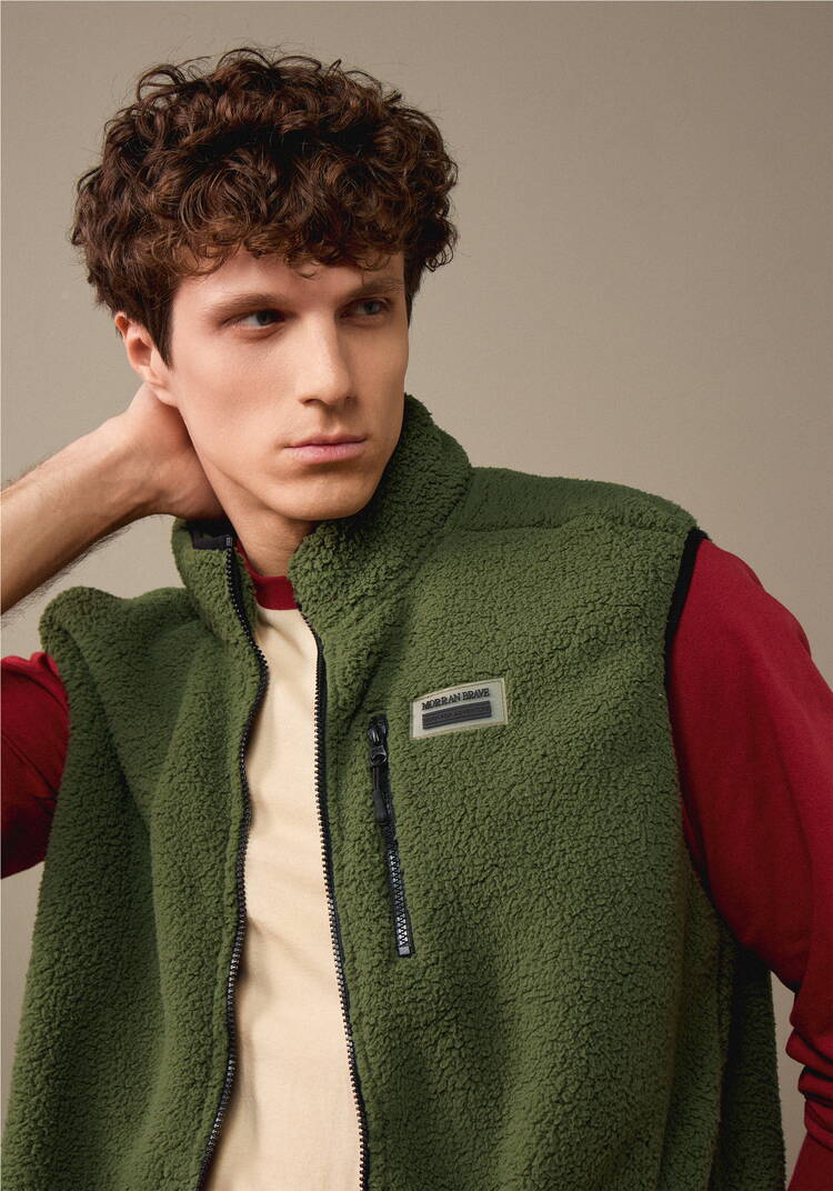 Жилет утеплённый с карманами на молнии шир.  750, рис. 4