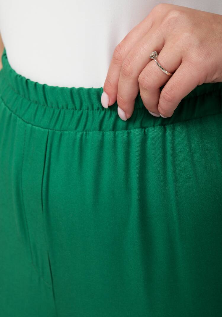 Брюки свободные от бедра шир.  750, рис. 15