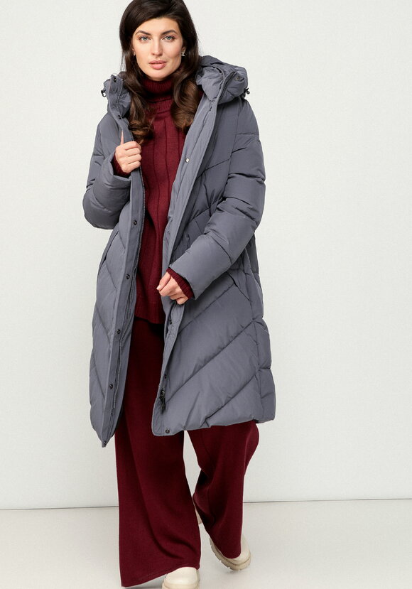 Пуховик стеганый свободного кроя с капюшоном шир.  580, рис. 10