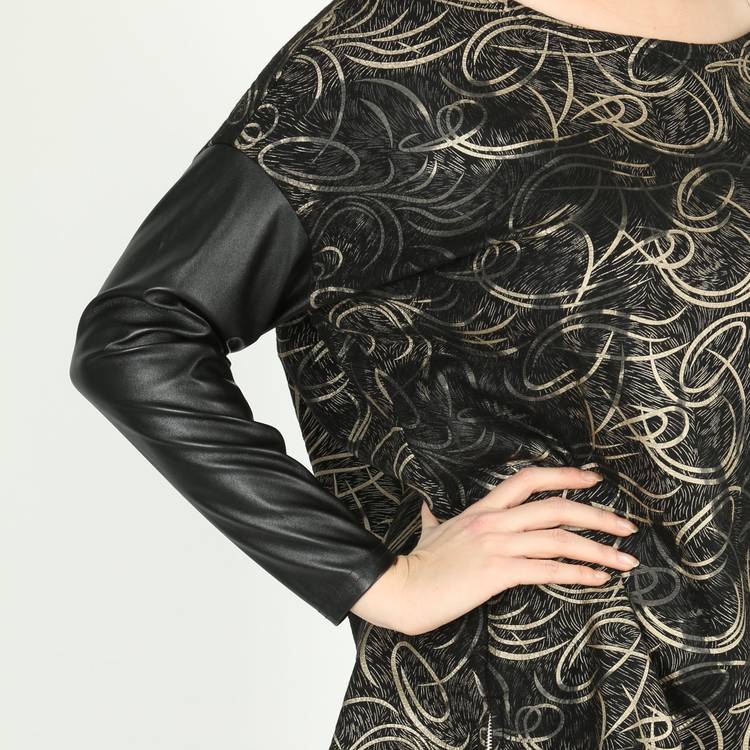 Блузка с округлым вырезом и молниями шир.  750, рис. 11