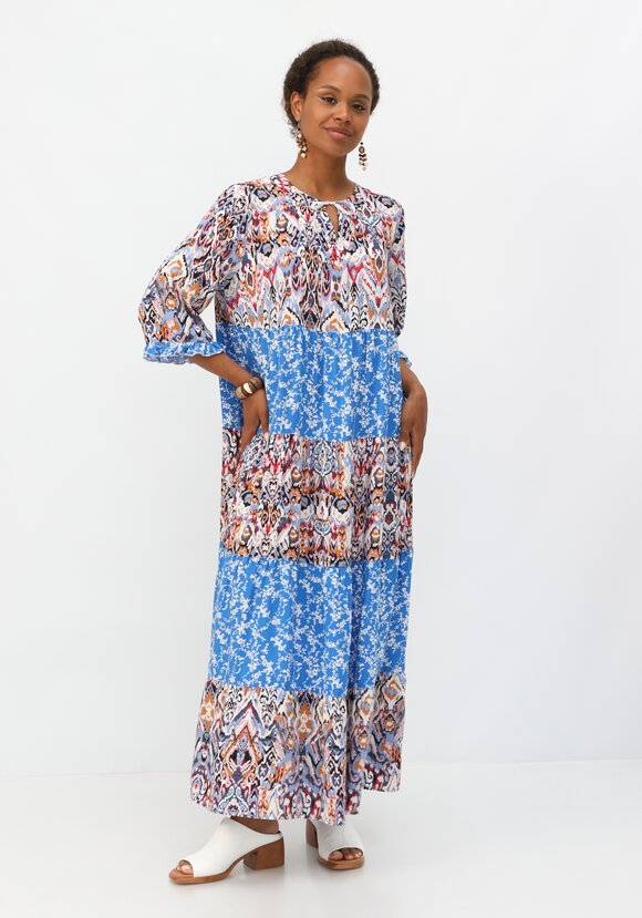 Платье с ярусами и комбинированным принтом шир.  580, рис. 24