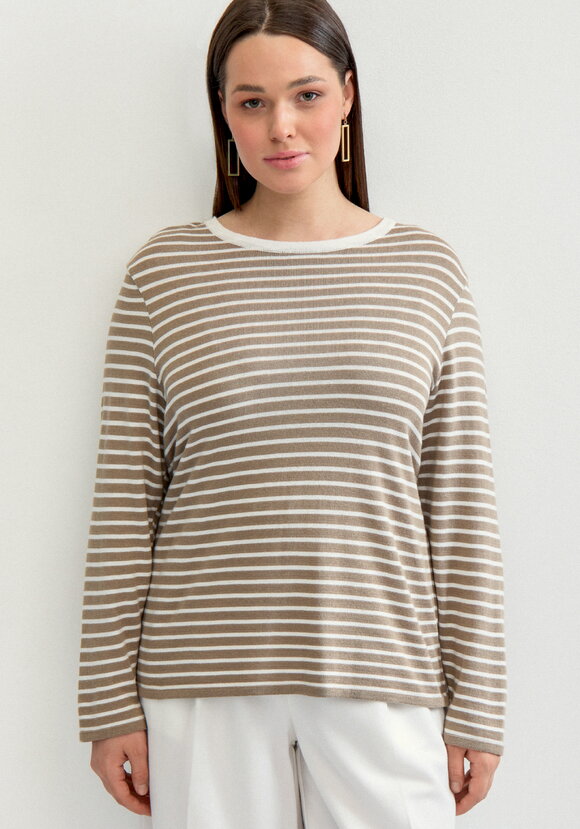 Лонгслив с рисунком в полоску шир.  580, рис. 9