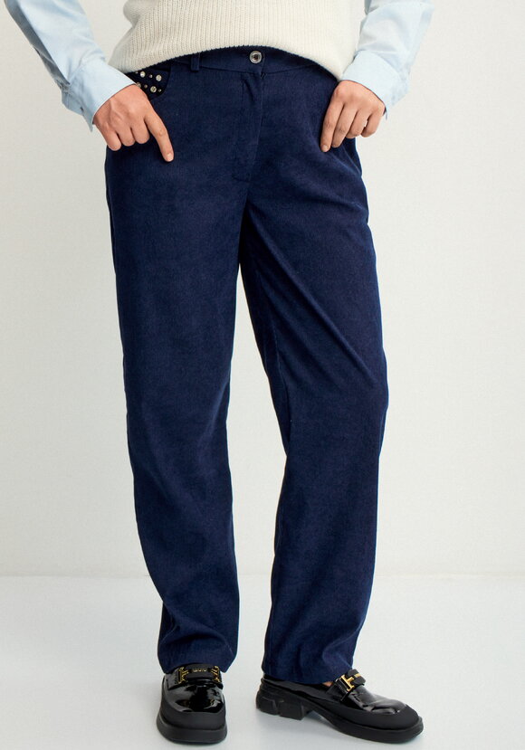 Брюки вельветовые со стразами на кармане шир.  580, рис. 9